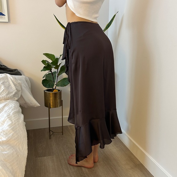 SOLD Axara vintage midi frilly skirt - Picture 3 of 9